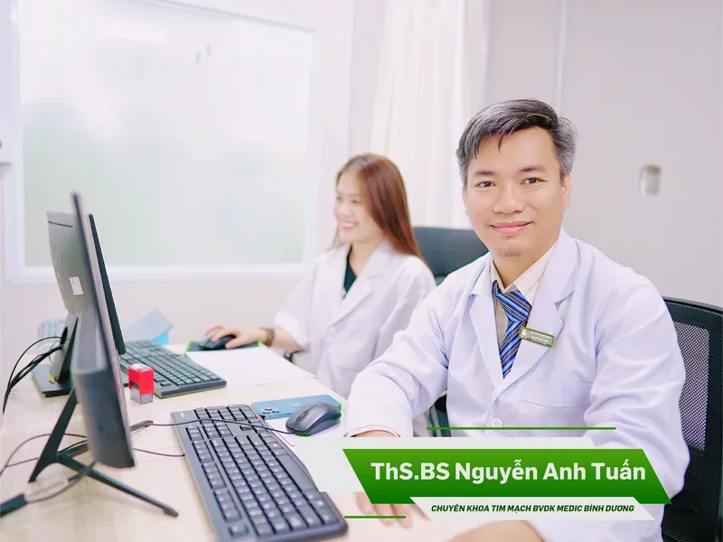 TĂNG ACID URIC MÁU: NGUYÊN NHÂN, TRIỆU CHỨNG VÀ ĐIỀU TRỊ