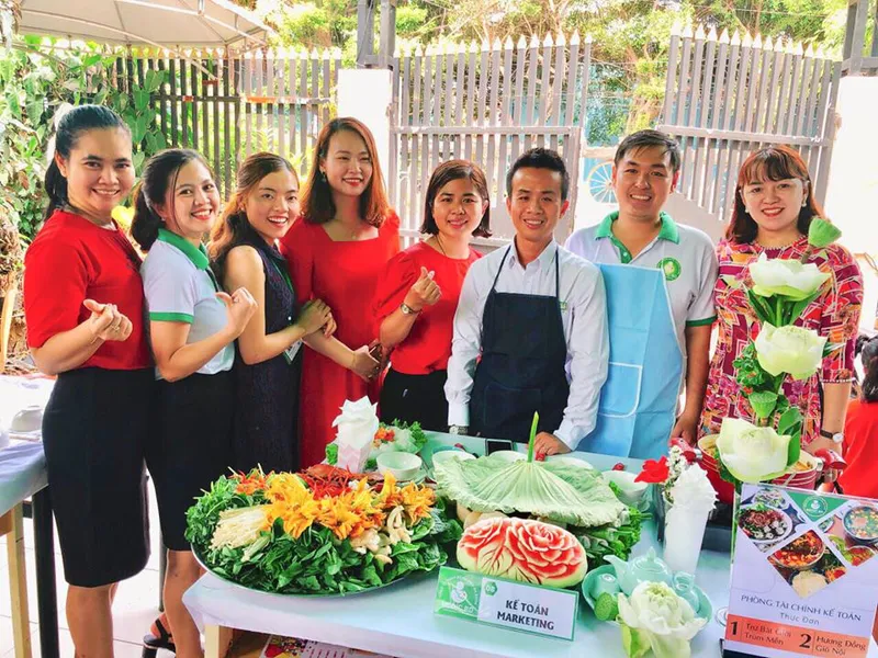 HỘI THI NẤU ĂN CHÀO MỪNG NGÀY QUỐC TẾ PHỤ NỮ 8/3