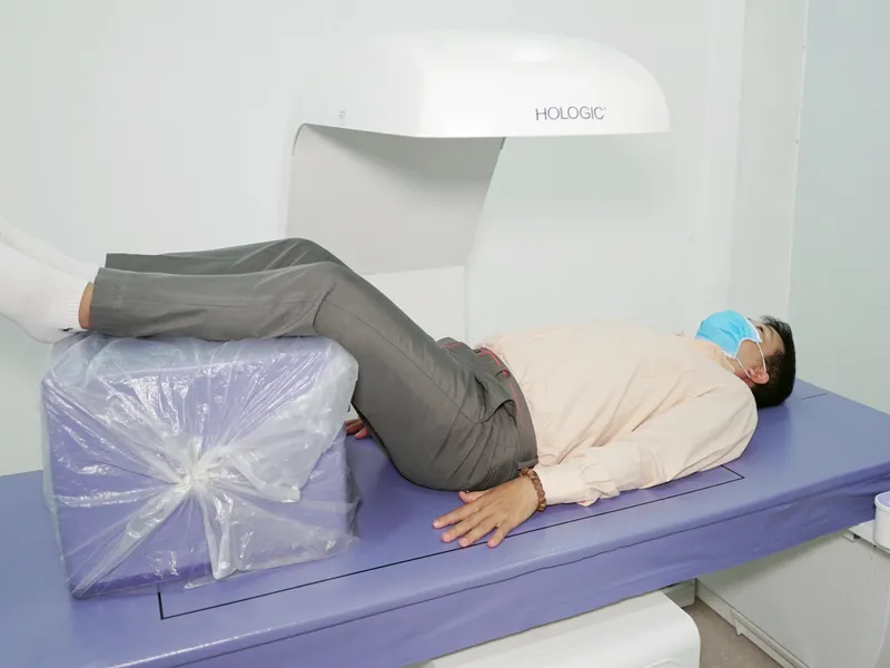 CHẨN ĐOÁN VÀ TẦM SOÁT LOÃNG XƯƠNG HIỆU QUẢ  BẰNG PHƯƠNG PHÁP ĐO MẬT ĐỘ XƯƠNG DXA