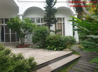 Biệt thự Thảo Điền bán gấp – Căn góc 524m2, sân vườn xanh mát, 5 phòng ngủ lớn