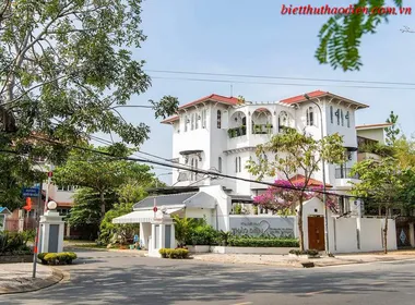 Biệt thự phường Thảo Điền trong compound
