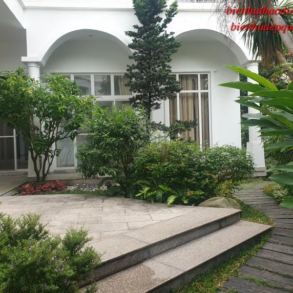 Biệt thự Thảo Điền bán gấp – Căn góc 524m2, sân vườn xanh mát, 5 phòng ngủ lớn