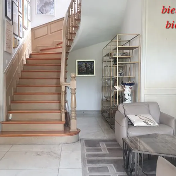 Biệt thự Thảo Điền bán gấp – Căn góc 524m2, sân vườn xanh mát, 5 phòng ngủ lớn