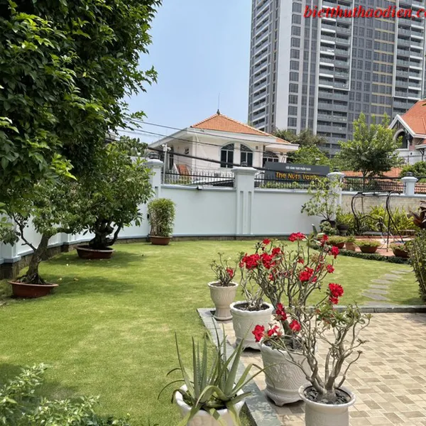 Biệt thự đường Nguyễn Ư Dĩ Thảo Điền