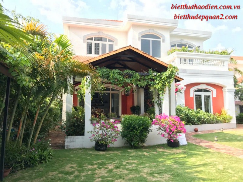 villa Thảo Điền hồ bơi sân vườn villa Thảo Điền hồ bơi sân vườn