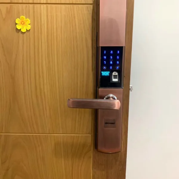 Khóa vân tay Viro-Smartlock 4in1 VR-H05