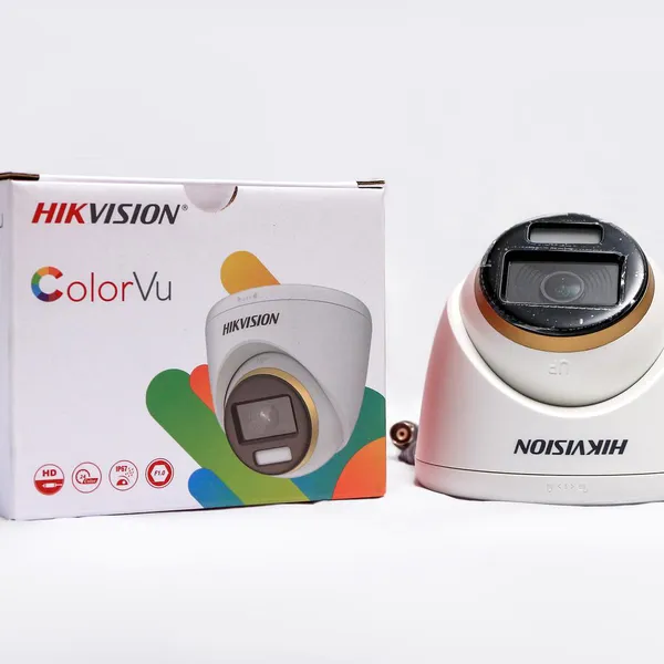 Camera HDTVI ColorVu 2MP HIKVISION DS-2CE70DF3T-PFS