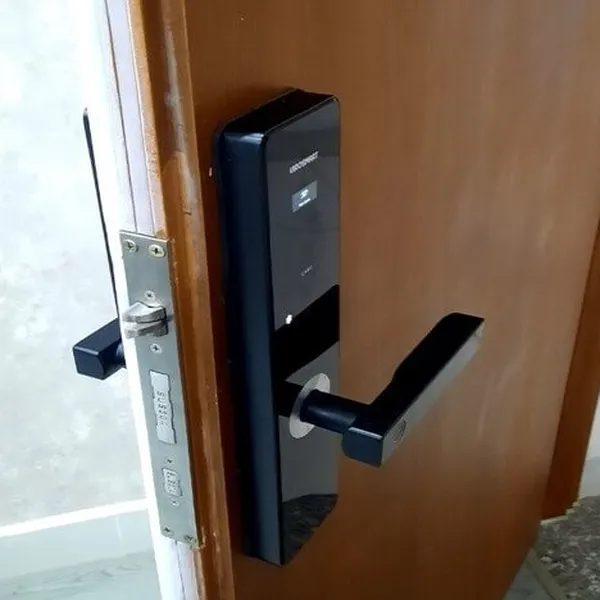 Khóa vân tay Viro-Smartlock3in1 VR-G11A