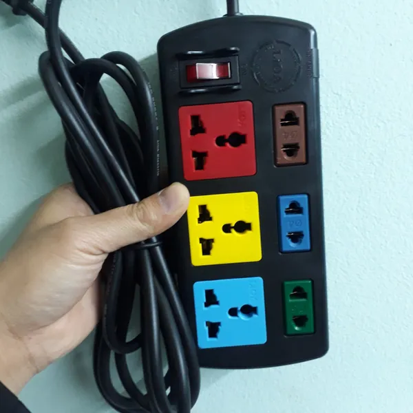 Camera ngụy trang ổ cắm điện lioa