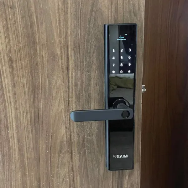 Khóa Cửa Vân Tay Kaimi BTM101 - Viền Đen