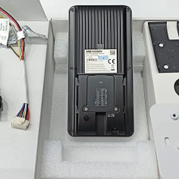 Máy Chấm Công Nhận Diện Khuôn Mặt Hikvision DS-K1T341AMF