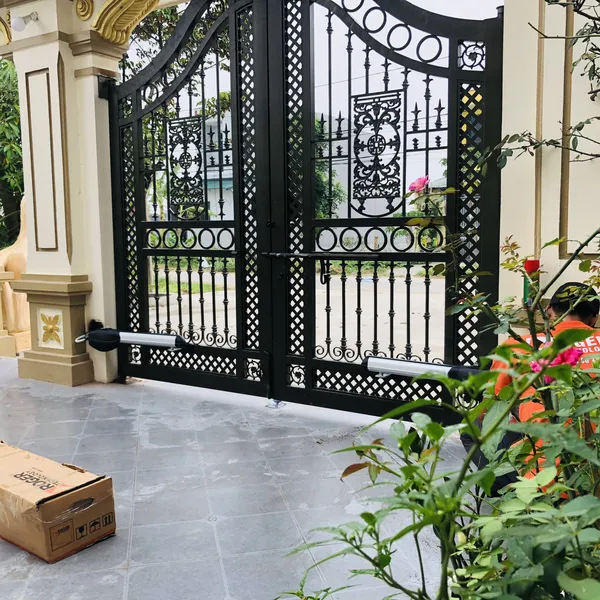 Motor Cổng Tay Đòn Roger Smarty5 36V 600kg