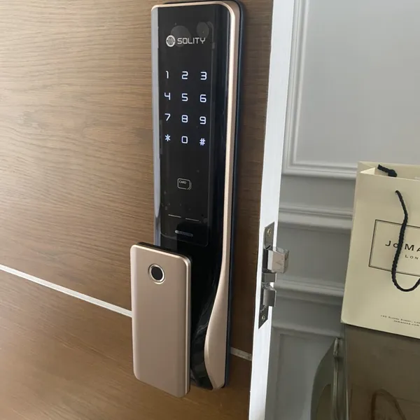 Khóa Cửa Vân Tay Solity GP-6000BK
