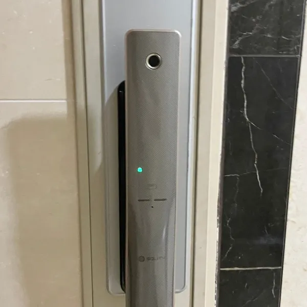 Khóa Cửa Vân Tay Solity GP-4000BK