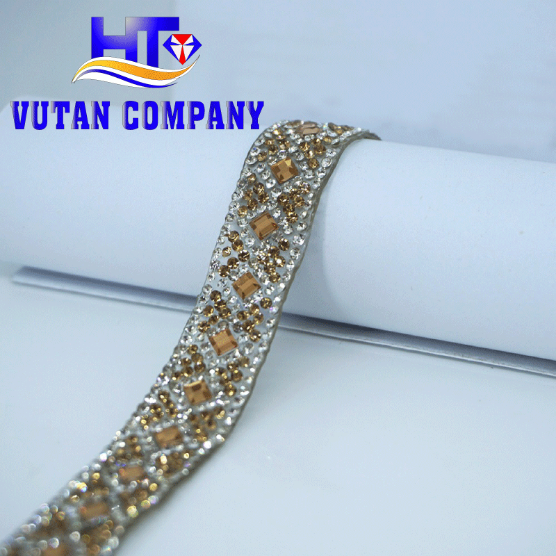 /091809-nhan-gia-cong-ep-cuom-23.png nhận gia công ép cườm