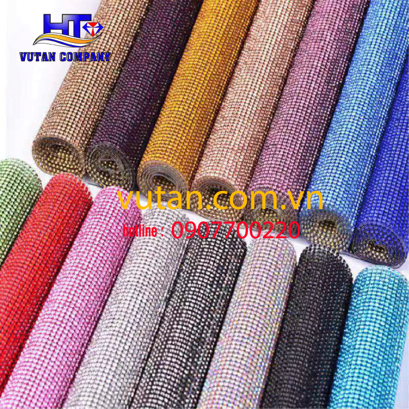 /cuom-da-trang-tri-tui-xach-1.png cườm đá trang trí túi xách