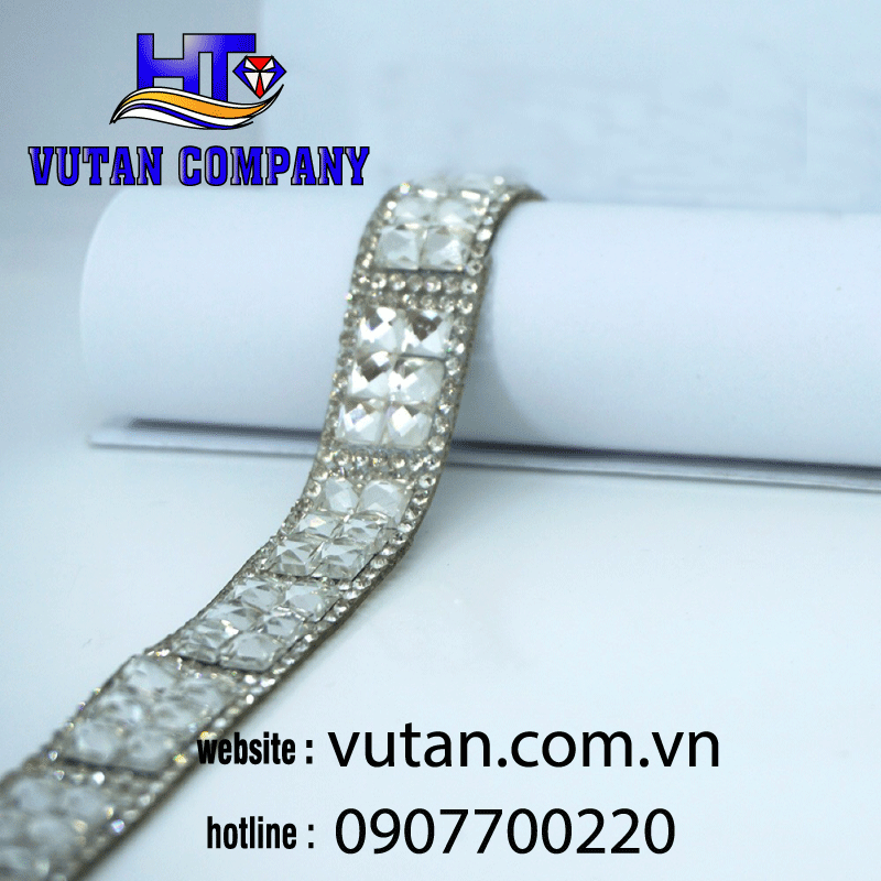 Vũ Tân bán sỉ các loại phụ liệu may mặc với mức giá rẻ Vũ Tân bán sỉ các loại phụ liệu may mặc với mức giá rẻ