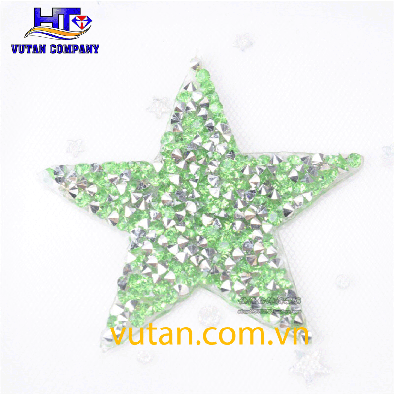 /noi-ban-phu-kien-trang-tri-giay-dep-3.png nơi bán phụ