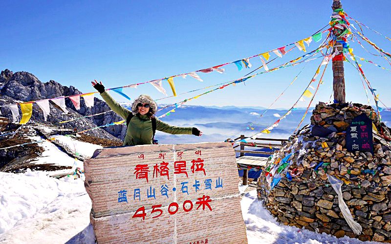 Khoảnh khắc tuyệt vời ở núi tuyết Shika trong chuyến du lịch Lệ Giang cổ trấn mùa thu (Ảnh minh họa) Khoảnh khắc tuyệt vời ở núi tuyết Shika trong chuyến du lịch Lệ Giang cổ trấn mùa thu (Ảnh minh họa)