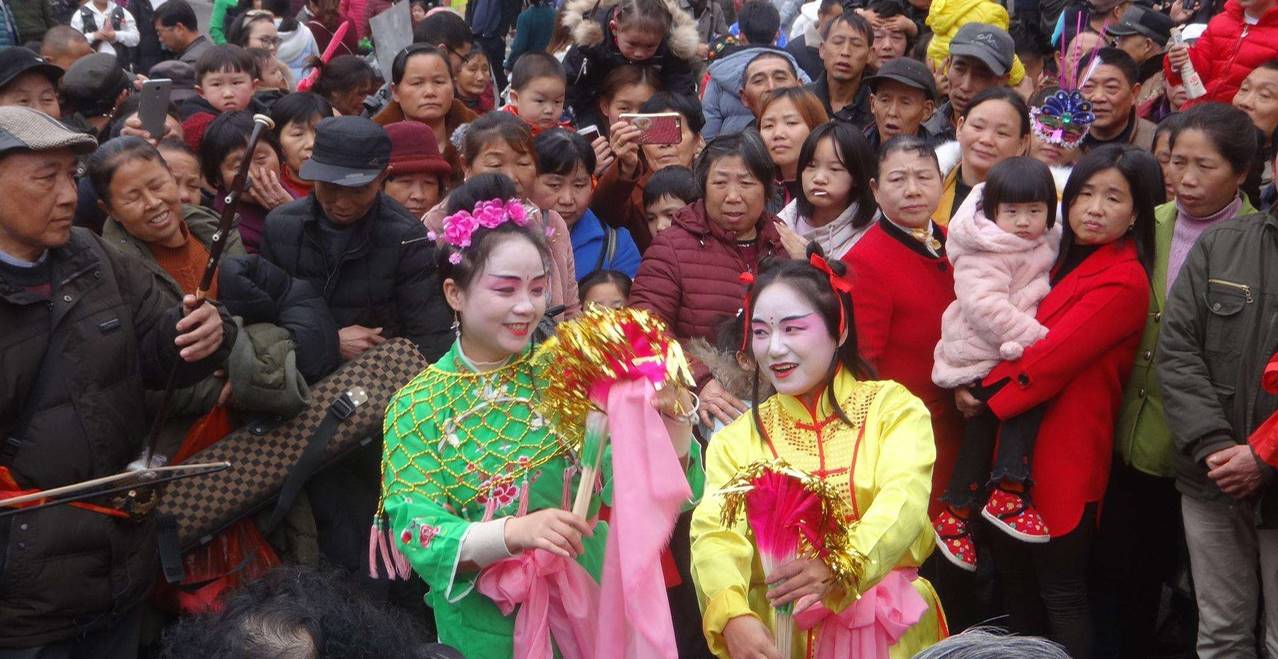 Nhiều hoạt động đặc sắc diễn ra trong mùa xuân tại thiên đường du lịch Phượng Hoàng cổ Trấn Nhiều hoạt động đặc sắc diễn ra trong mùa xuân tại thiên đường du lịch Phượng Hoàng cổ Trấn