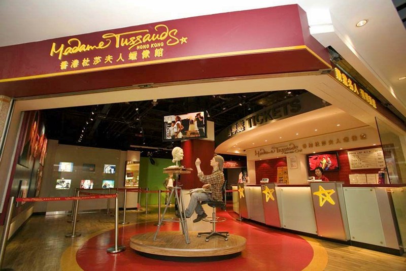 Chi phí khách du lịch vào tham quan bảo tàng tượng sáp ở Hồng Kông vào khoảng 900 nghìn Chi phí khách du lịch vào tham quan bảo tàng tượng sáp ở Hồng Kông vào khoảng 900 nghìn