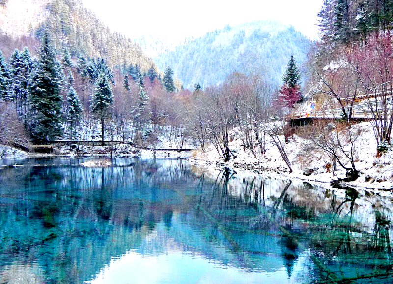 Cái lạnh không thể nào làm lùi bước chân du lịch Cửu Trại Câu Cái lạnh không thể nào làm lùi bước chân du lịch Cửu Trại Câu