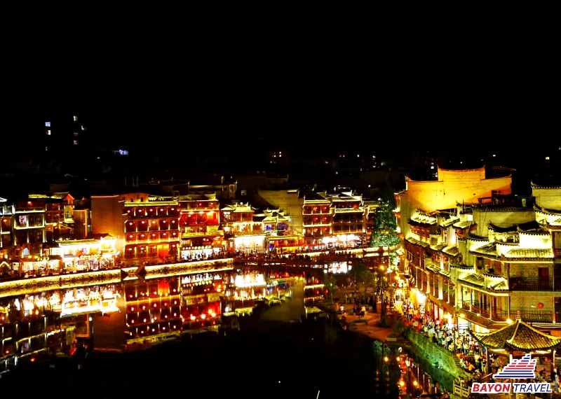 Cẩm nang du lịch Phượng Hoàng Cổ Trấn Cẩm nang du lịch Phượng Hoàng Cổ Trấn