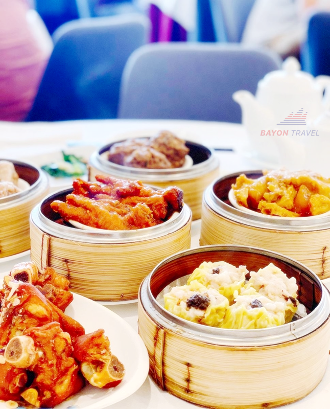 Khi du lịch đến Hồng Kông thì cũng lưu ý có kế hoạch cho chi phí ăn uống là bao nhiêu vì ở đây khá đắt đỏ Khi du lịch đến Hồng Kông thì cũng lưu ý có kế hoạch cho chi phí ăn uống là bao nhiêu vì ở đây khá đắt đỏ