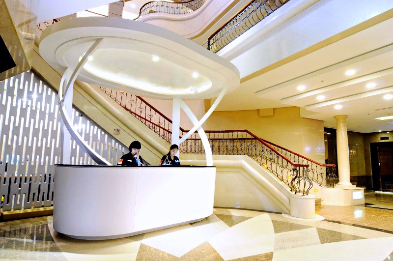 Không gian sinh hoạt chung cực kỳ ấn tượng và thoáng mát dành cho các du khách khi du lịch Đài Loan 