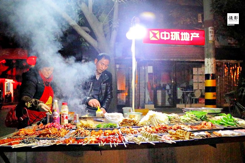 Hướng dẫn du khách những quán ăn ngon nhất trong những buổi dạo phố đêm Phượng Hoàng Hướng dẫn du khách những quán ăn ngon nhất trong những buổi dạo phố đêm Phượng Hoàng