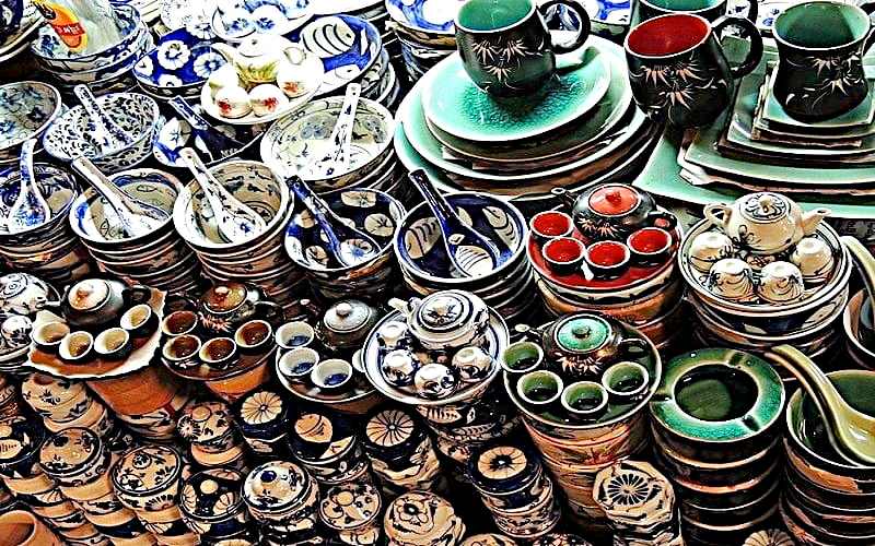 Du lịch Phượng Hoàng Cổ Trấn giá rẻ: Đồ thủ công mỹ nghệ (Ảnh sưu tầm) Du lịch Phượng Hoàng Cổ Trấn giá rẻ: Đồ thủ công mỹ nghệ (Ảnh sưu tầm)