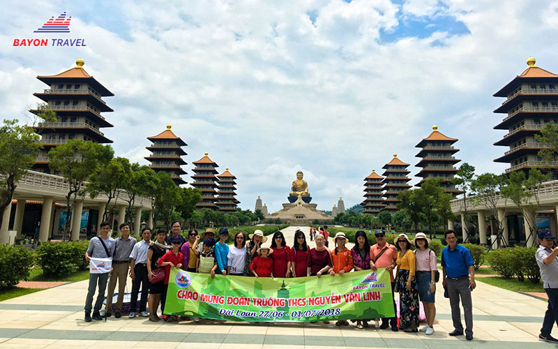 Đoàn du lịch Đài Loan của trường THCS Nguyễn Văn Linh Đoàn du lịch Đài Loan của trường THCS Nguyễn Văn Linh