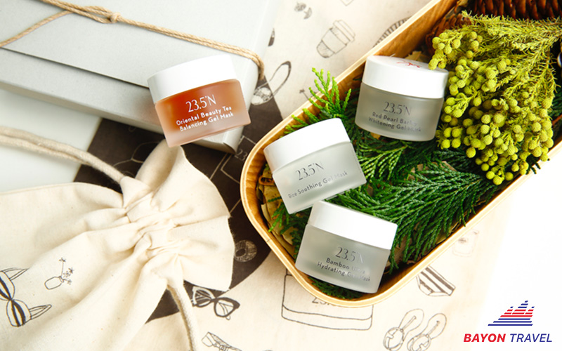 Mỹ phẩm Đài Loan chất lượng rất thích hợp mua về làm quà du lịch cho các chị em phụ nữ Mỹ phẩm Đài Loan chất lượng rất thích hợp mua về làm quà du lịch cho các chị em phụ nữ