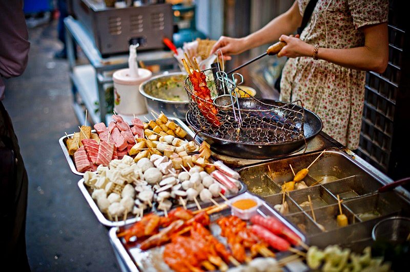 XIÊN NƯỚNG TỰ CHỌN – MÓN ĂN NÊN TRẢI NGHIỆM KHI DU LỊCH ĐÀI LOAN VÀO MÙA HÈ XIÊN NƯỚNG TỰ CHỌN – MÓN ĂN NÊN TRẢI NGHIỆM KHI DU LỊCH ĐÀI LOAN VÀO MÙA HÈ