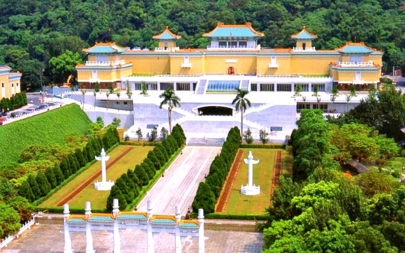 Du lịch Đài Loan tự túc: Có rất nhiều hiện vật cũng như các tác phẩm nghệ thuật cho bạn thưởng thức nữa Du lịch Đài Loan tự túc: Có rất nhiều hiện vật cũng như các tác phẩm nghệ thuật cho bạn thưởng thức nữa