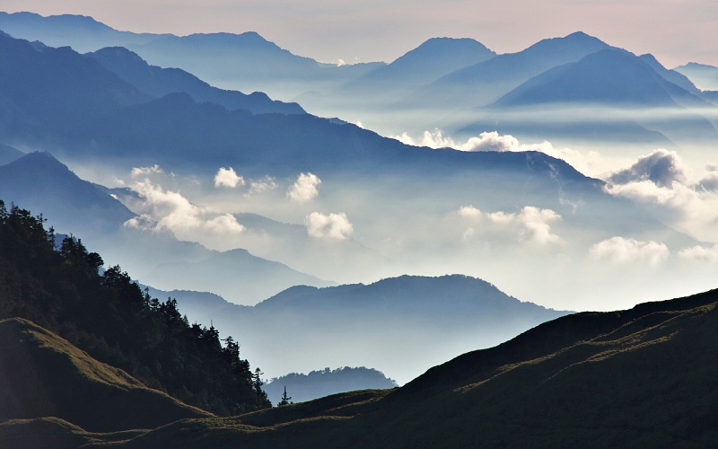 Khi du lịch Đài Loan tự túc, bạn cũng có thể ngắm cảnh mây tại đỉnh núi Taipingshan tuyệt đẹp đấy Khi du lịch Đài Loan tự túc, bạn cũng có thể ngắm cảnh mây tại đỉnh núi Taipingshan tuyệt đẹp đấy