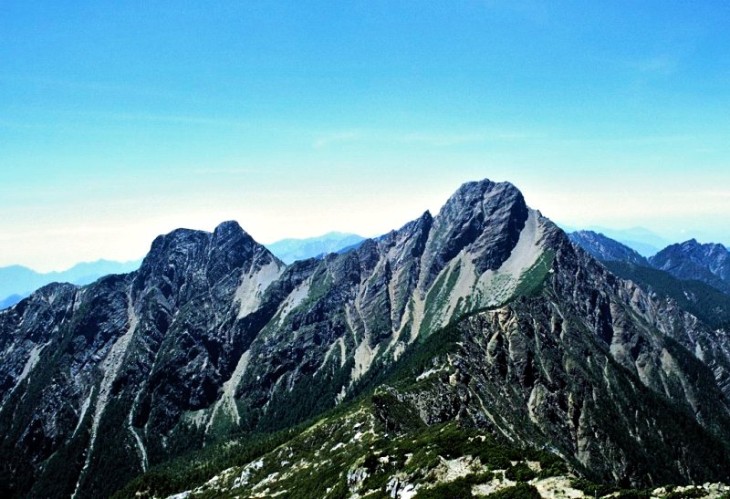 Núi Yushan - Ngọn núi cao nhất dành cho những du khách thích khám phá khi du lịch Đài Loan tự túc Núi Yushan - Ngọn núi cao nhất dành cho những du khách thích khám phá khi du lịch Đài Loan tự túc