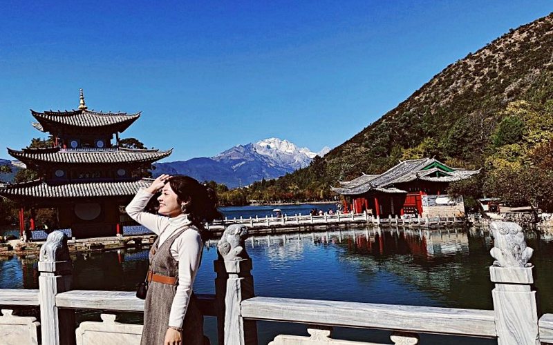 Check in thật ngầu khi du lịch Lệ Giang cổ trấn mùa thu (Ảnh sưu tầm) Check in thật ngầu khi du lịch Lệ Giang cổ trấn mùa thu (Ảnh sưu tầm)