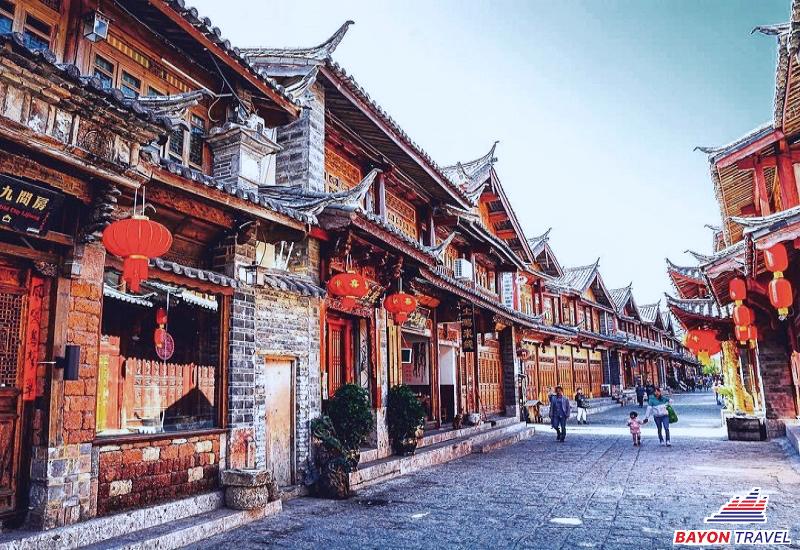 Không gian làm say đắm du khách khi du lịch Lệ Giang cổ trấn mùa xuân Không gian làm say đắm du khách khi du lịch Lệ Giang cổ trấn mùa xuân