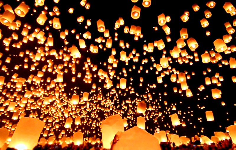 Du lịch Phượng Hoàng Cổ Trấn ngắm Đèn lồng bay Du lịch Phượng Hoàng Cổ Trấn ngắm Đèn lồng bay