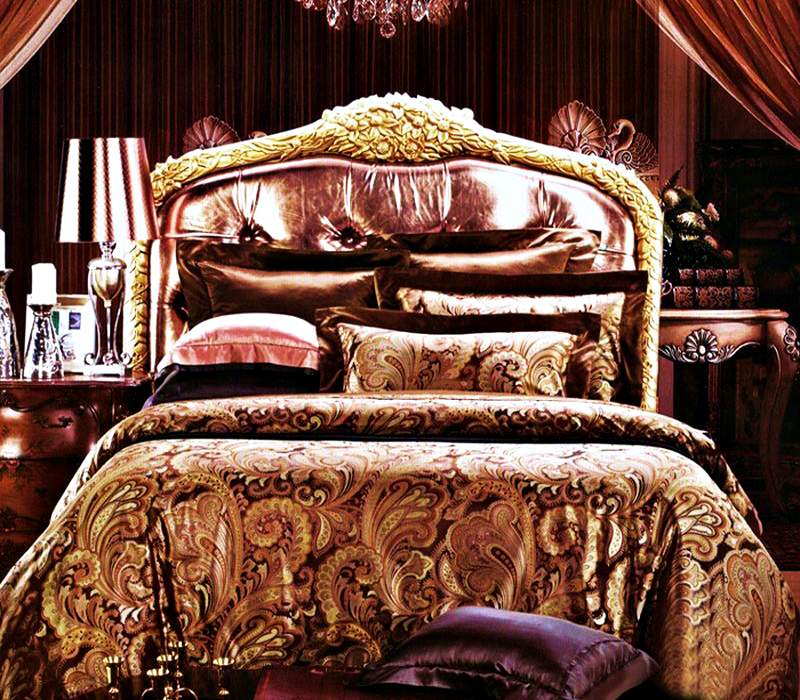 Du lịch Phượng Hoàng Cổ Trấn mua gì làm quà: Chăn lụa của Phượng Hoàng Cổ Trấn có hoạ tiết vô cùng tinh tế các bạn có thể mua về làm quà rất tiện Du lịch Phượng Hoàng Cổ Trấn mua gì làm quà: Chăn lụa của Phượng Hoàng Cổ Trấn có hoạ tiết vô cùng tinh tế các bạn có thể mua về làm quà rất tiện