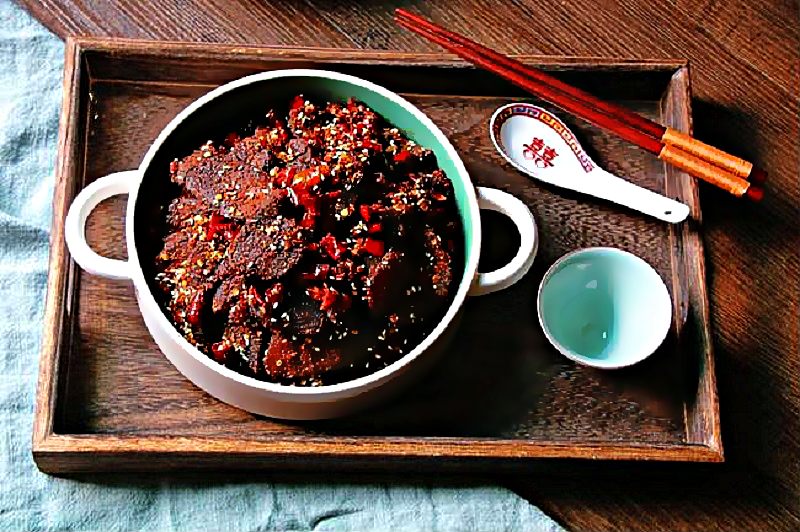 Du lịch Phượng Hoàng Cổ Trấn nên mua gì: Mua cả nồi bò khô về đãi cả nhà các bạn nhé Du lịch Phượng Hoàng Cổ Trấn nên mua gì: Mua cả nồi bò khô về đãi cả nhà các bạn nhé