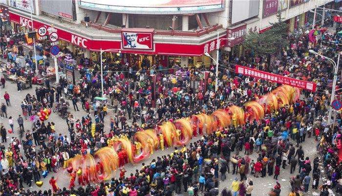 Du lịch Phượng Hoàng Cổ Trấn hòa vào không khí náo nhiệt mùa lễ hội Du lịch Phượng Hoàng Cổ Trấn hòa vào không khí náo nhiệt mùa lễ hội