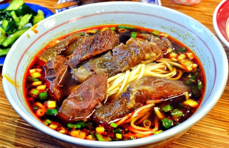 Kinh nghiệm du lịch Đài Loan giá rẻ: Mì bò hầm YongKang chỉ nhìn thôi cũng trông rất hấp dẫn rồi Kinh nghiệm du lịch Đài Loan giá rẻ: Mì bò hầm YongKang chỉ nhìn thôi cũng trông rất hấp dẫn rồi