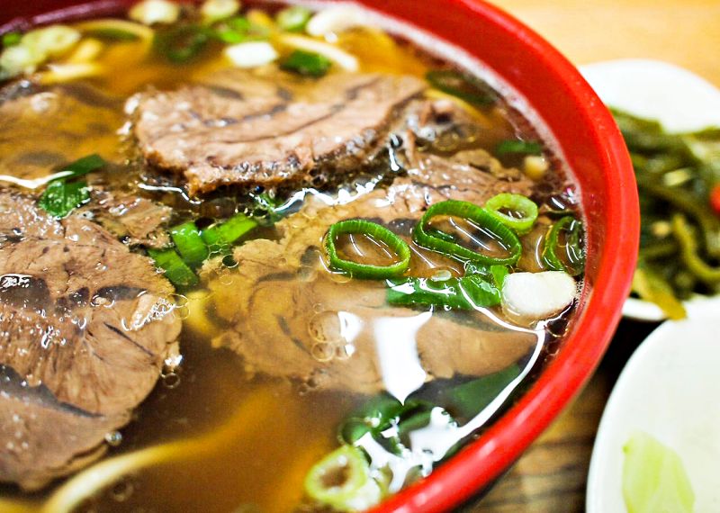 Kinh nghiệm du lịch Đài Loan từ A đến Z: Đừng bỏ lỡ món mì bò 1 sao Michelin Lin Dong Fang khi du lịch Đài Loan nhé Kinh nghiệm du lịch Đài Loan từ A đến Z: Đừng bỏ lỡ món mì bò 1 sao Michelin Lin Dong Fang khi du lịch Đài Loan nhé