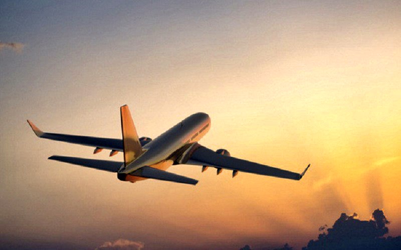 Theo kinh nghiệm du lịch thì máy bay là phương tiện di chuyển thuận lợi nhất nếu tự túc du lịch đến Phượng Hoàng cổ trấn Theo kinh nghiệm du lịch thì máy bay là phương tiện di chuyển thuận lợi nhất nếu tự túc du lịch đến Phượng Hoàng cổ trấn