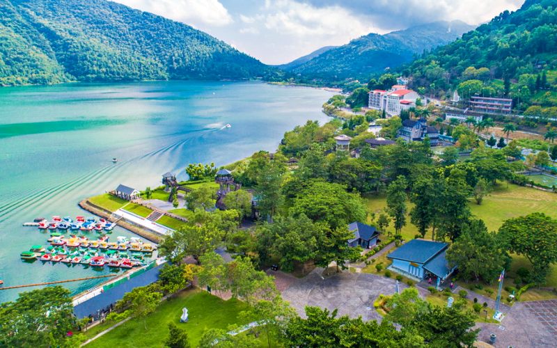 Lich trình du lịch Đài Loan tự túc 5 ngày: Đạp xe quanh hồ Liyu là một trải nghiệm thú vị với mọi du khách đấy Lich trình du lịch Đài Loan tự túc 5 ngày: Đạp xe quanh hồ Liyu là một trải nghiệm thú vị với mọi du khách đấy