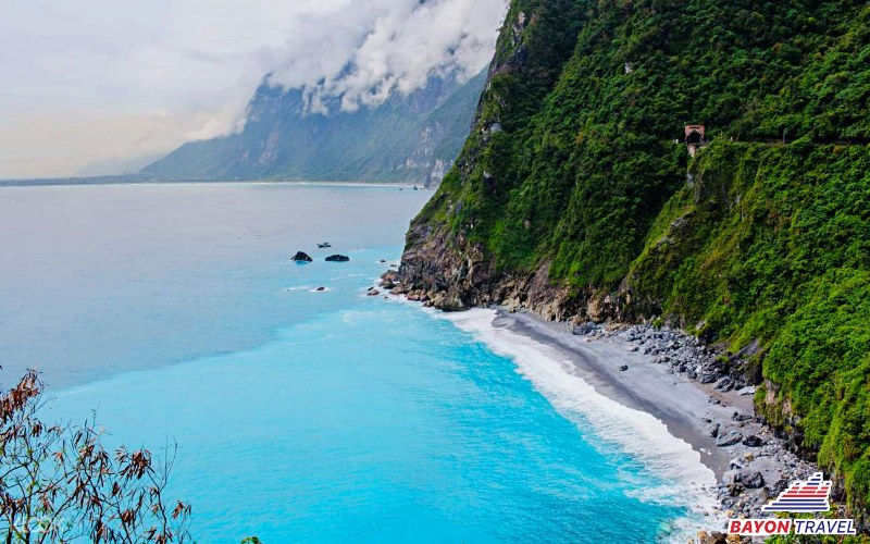 Lịch trình du lịch Đài Loan tự túc 5 ngày: Hãy cùng nhau trải nghiệm đi xe quanh vách đá Qingshui khi du lịch Đài Loan tự túc ngay nhé Lịch trình du lịch Đài Loan tự túc 5 ngày: Hãy cùng nhau trải nghiệm đi xe quanh vách đá Qingshui khi du lịch Đài Loan tự túc ngay nhé