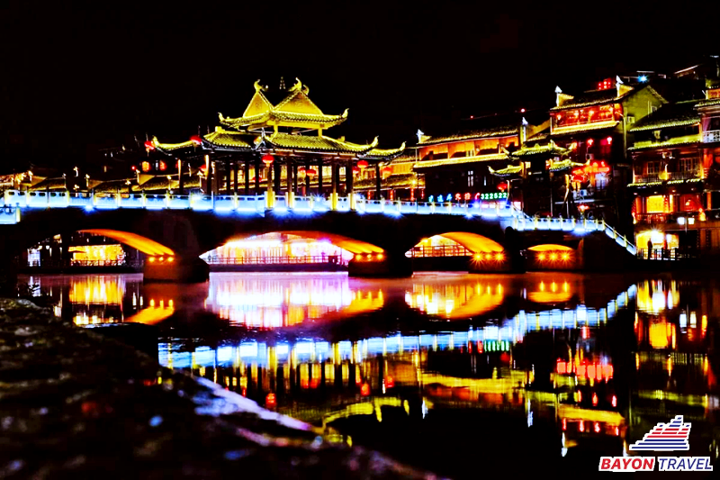 Cẩm nang du lịch Phượng Hoàng Cổ Trấn Cẩm nang du lịch Phượng Hoàng Cổ Trấn