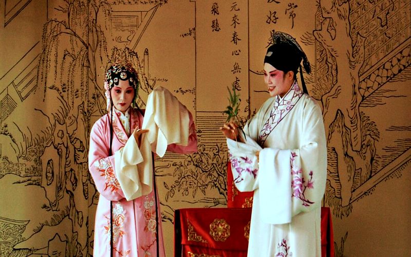 Du lịch Bắc Kinh có gì hay: Mẫu đơn đình – vở Ca kịch Côn Khúc nổi tiếng được lưu truyền đến ngày nay Du lịch Bắc Kinh có gì hay: Mẫu đơn đình – vở Ca kịch Côn Khúc nổi tiếng được lưu truyền đến ngày nay